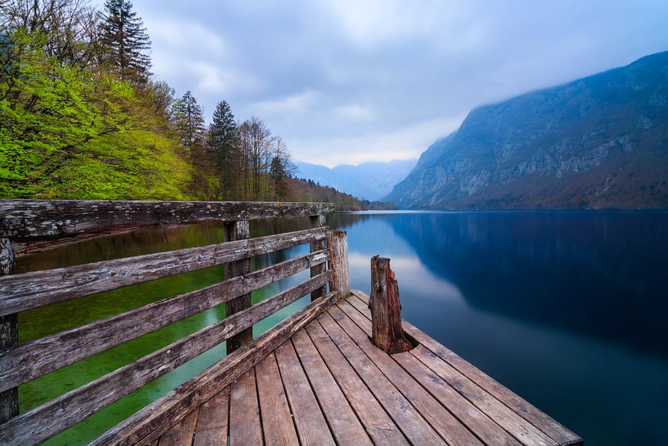 Jutro nad Bohinjskim jezerom